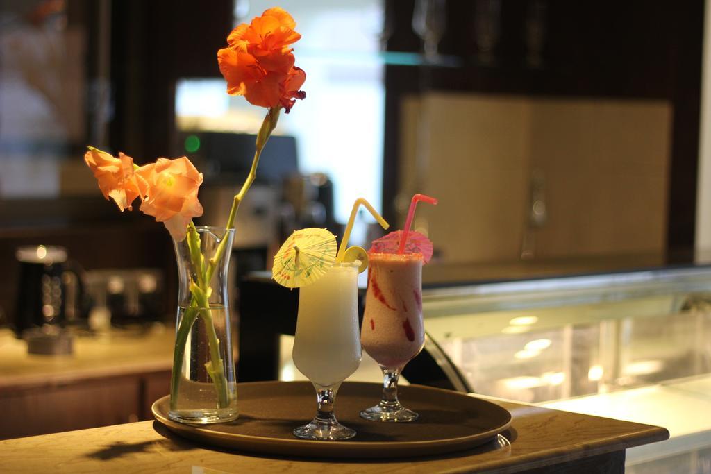 Grand Enclave Otel Lahor Oda fotoğraf