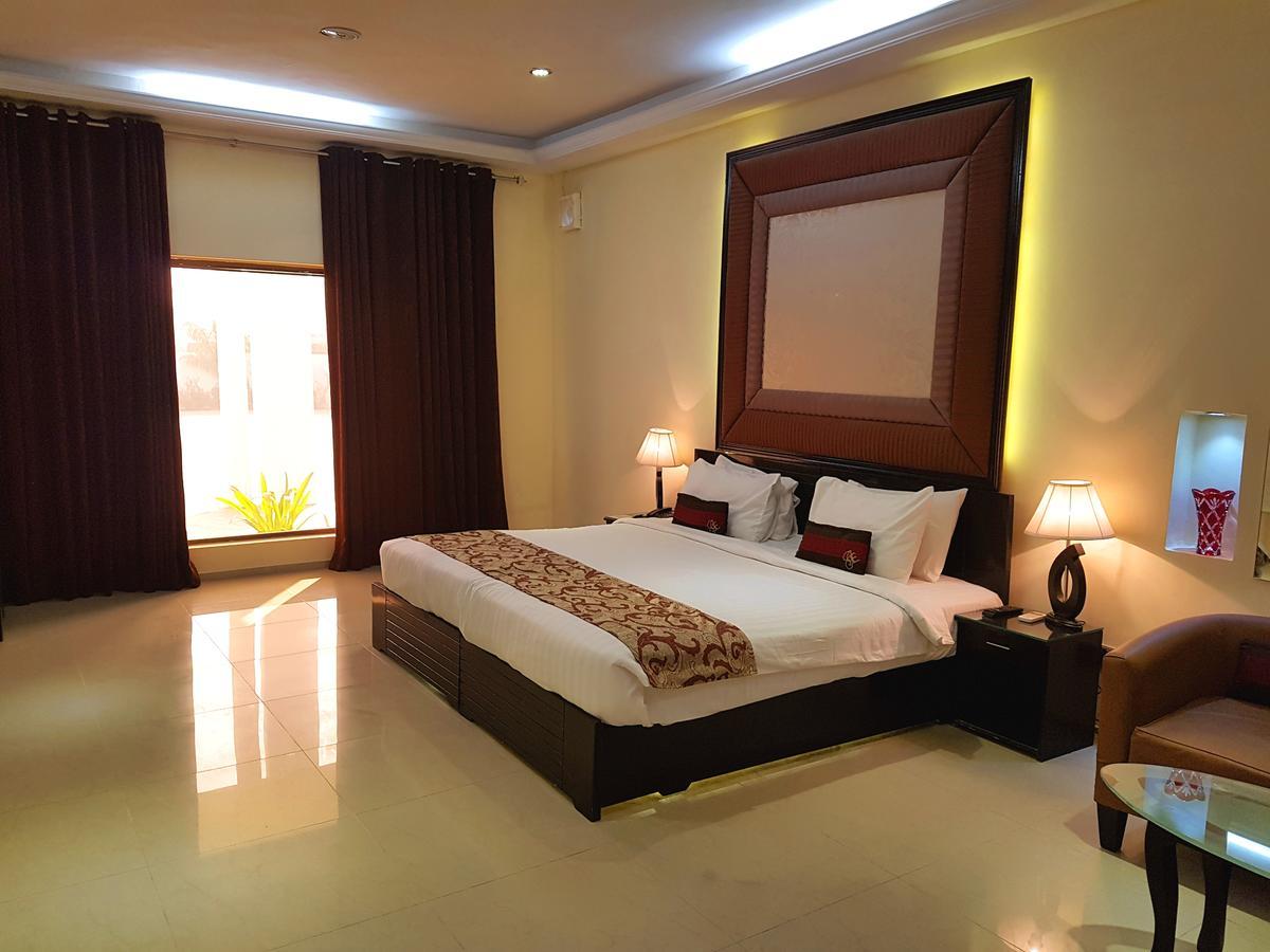 Grand Enclave Otel Lahor Dış mekan fotoğraf