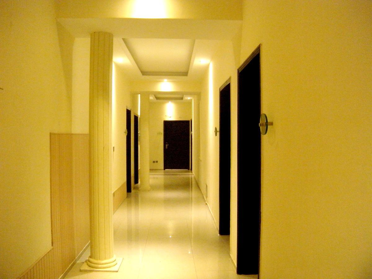 Grand Enclave Otel Lahor Dış mekan fotoğraf