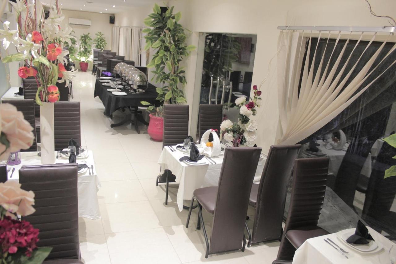 Grand Enclave Otel Lahor Dış mekan fotoğraf