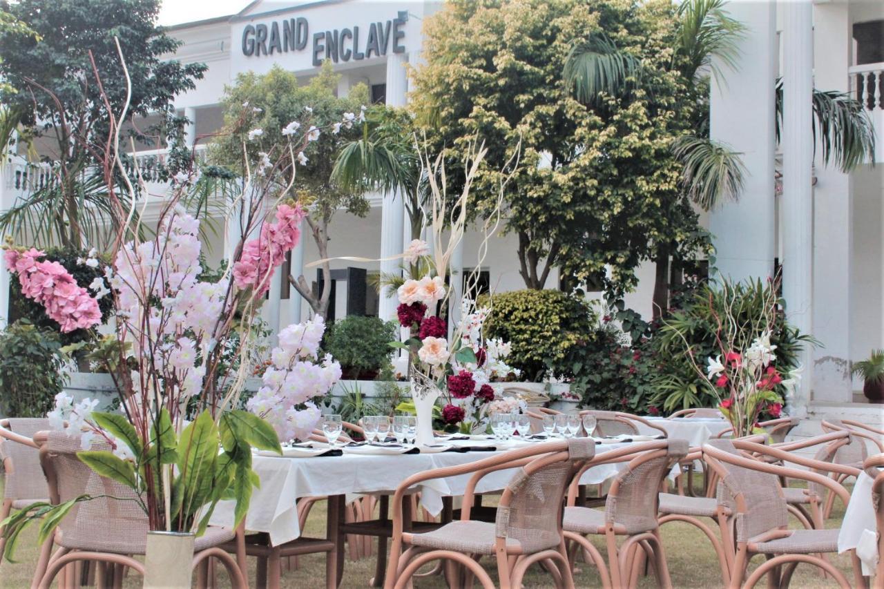 Grand Enclave Otel Lahor Dış mekan fotoğraf