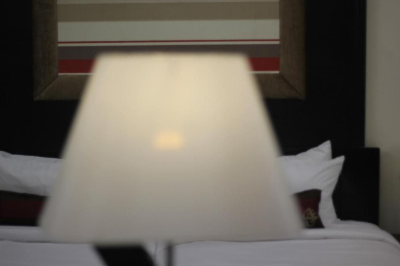 Grand Enclave Otel Lahor Oda fotoğraf